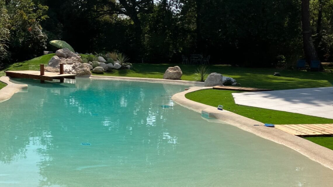 createur piscine lagon beton vaucluse 84